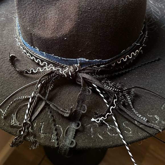 “Wild Roses” Rancher Hat Denim and Lace Band - Picture 3 of 5
